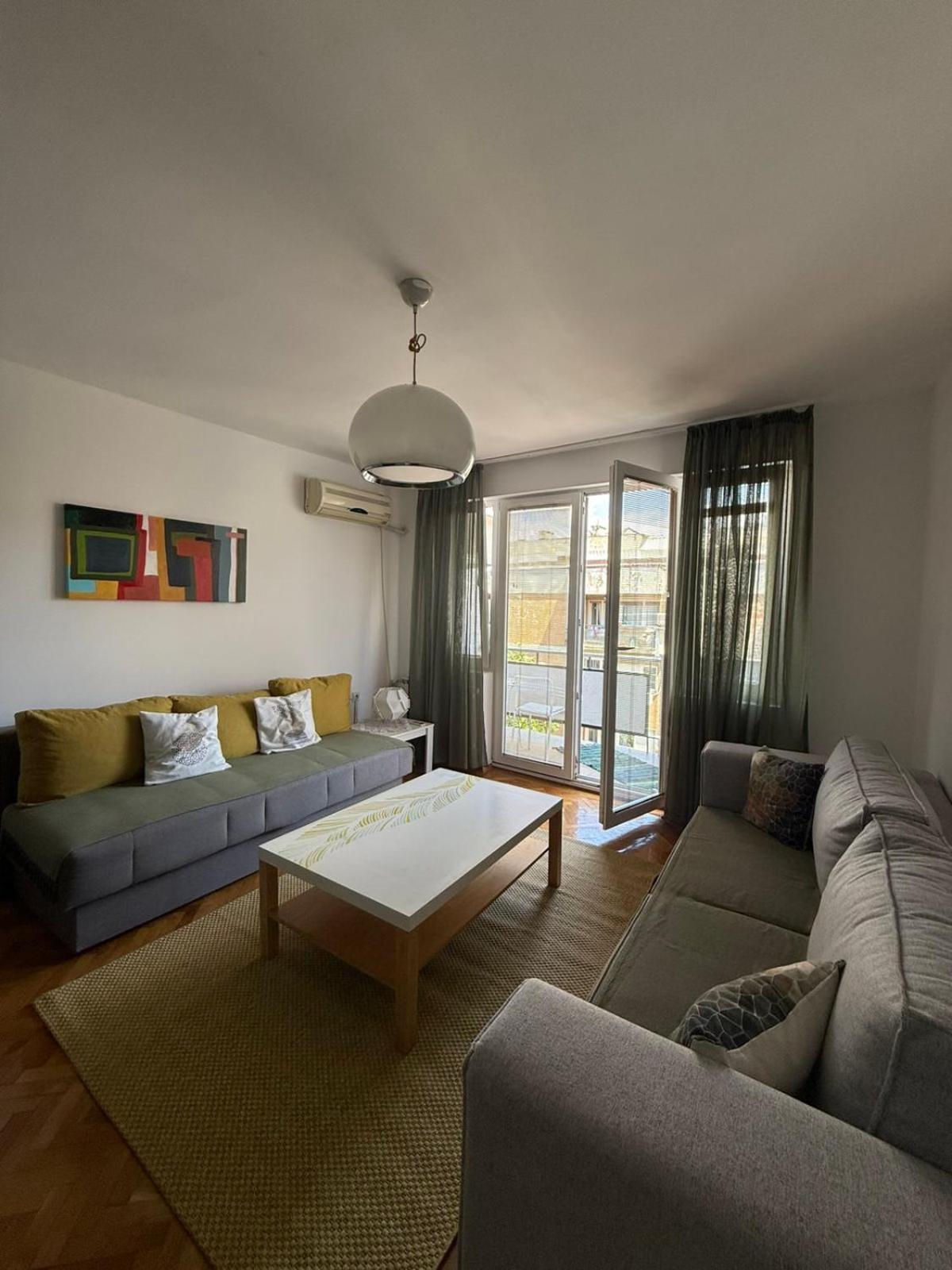 Cosy Apartment In The Heart Of Skopje Exterior photo