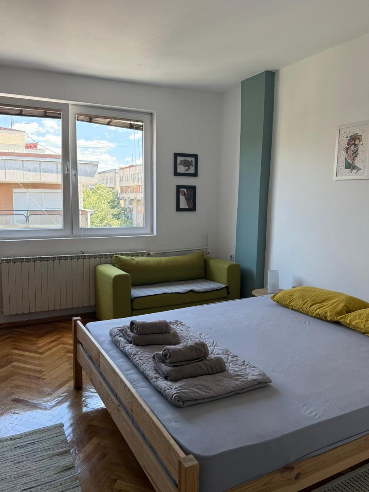 Cosy Apartment In The Heart Of Skopje Exterior photo