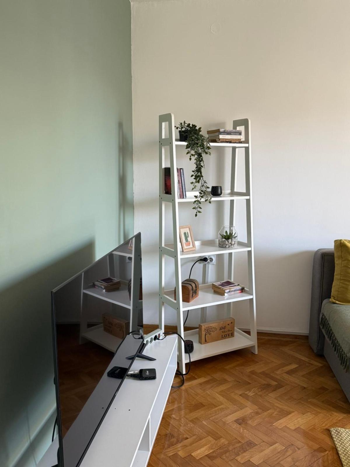 Cosy Apartment In The Heart Of Skopje Exterior photo